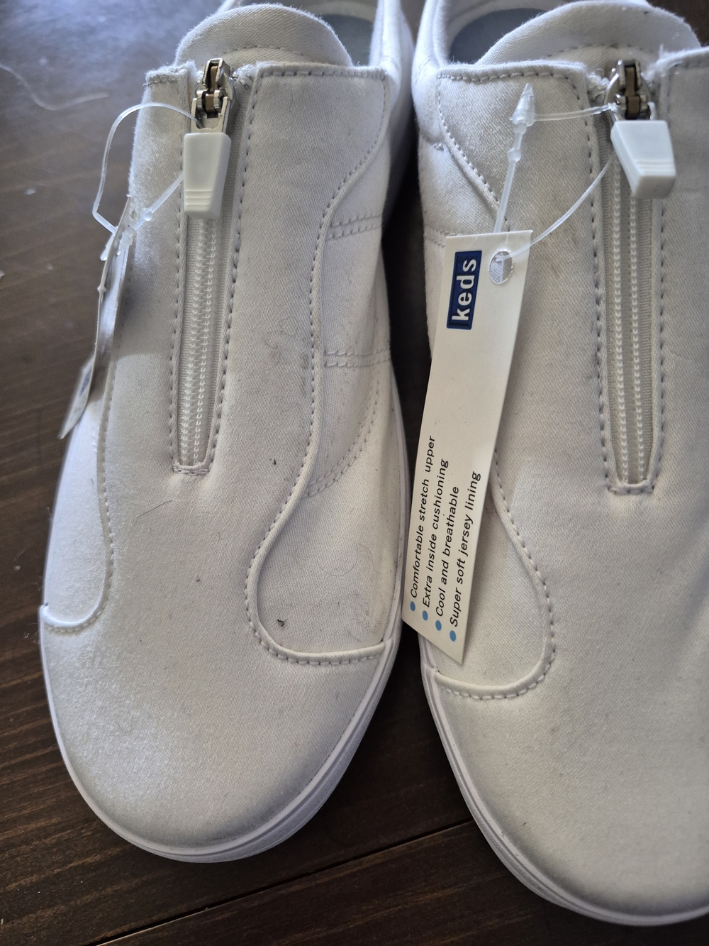 New Keds Women’s White Slip-On Zipper Sneakers, 9.5 - Picture 3 of 4
